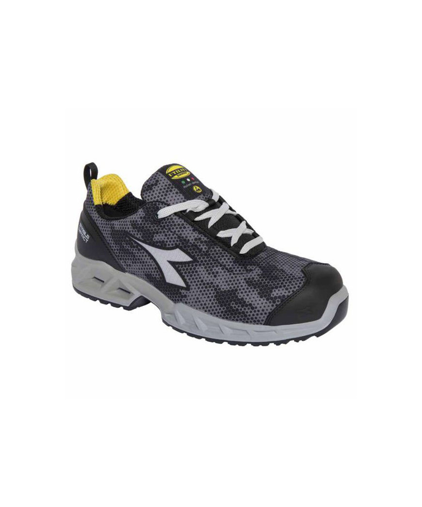 SCARPE SHARK STABLE GRIGIO BASSE 39    S1P DIADORA